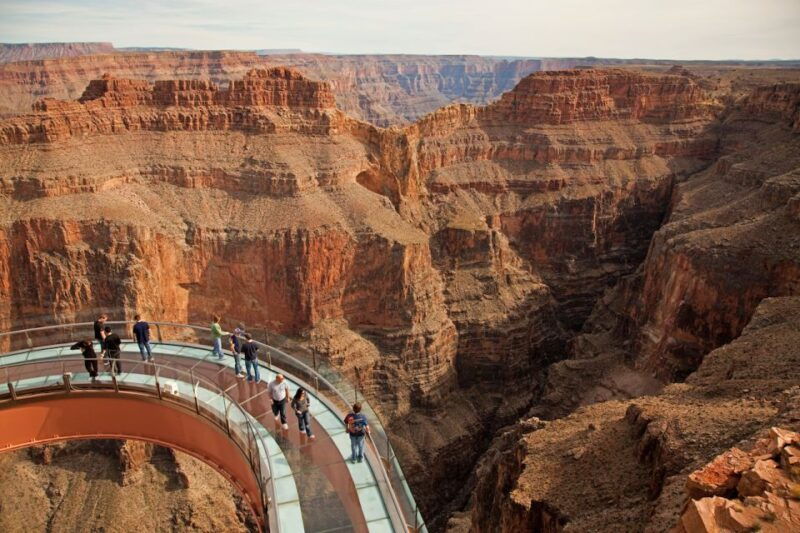 las-vegas-grand-canyon-helicopter-air-tour-with-vegas-strip