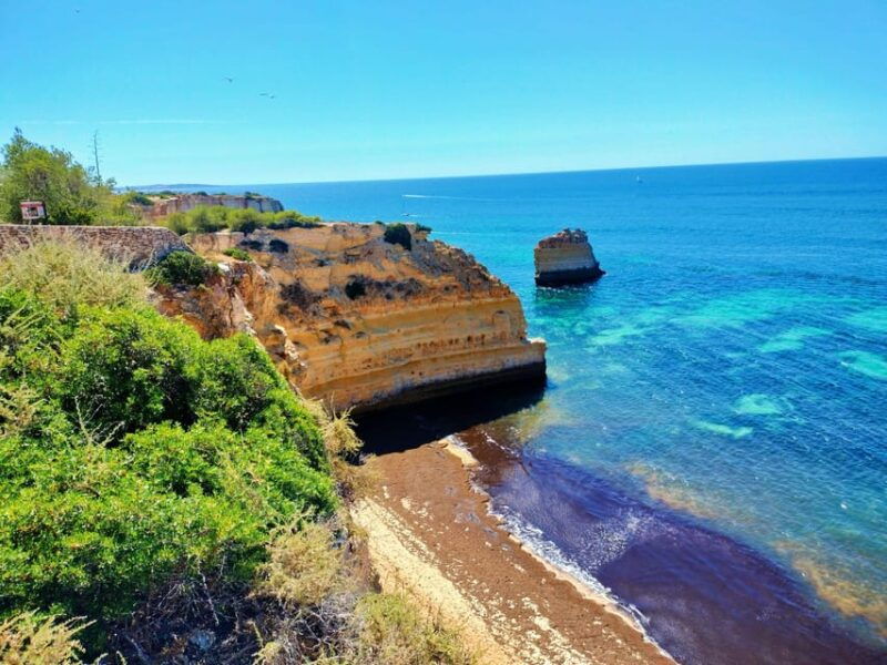 lisbon-private-tour-to-algarve-benagil-algar-seco-lagos