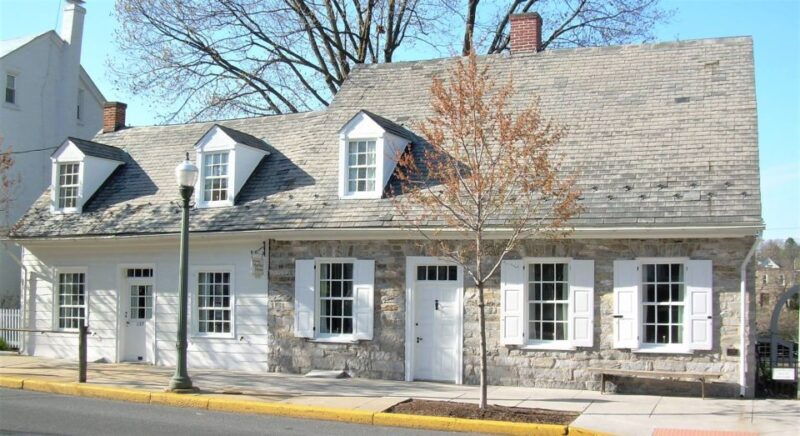 lititz-pennsylvania-walking-tour-of-historic-structures