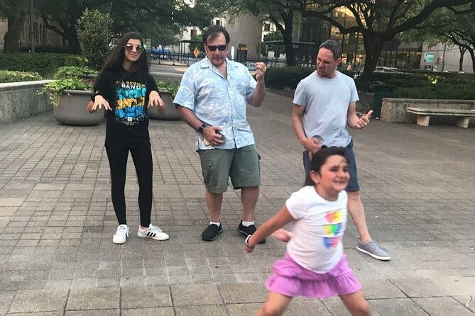 little-rock-city-scavenger-hunt-by-wacky-walks