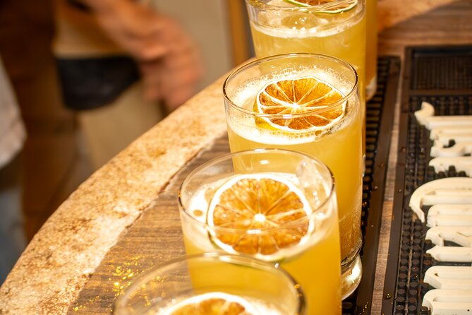 live-the-nightlife-in-cartagena-partying