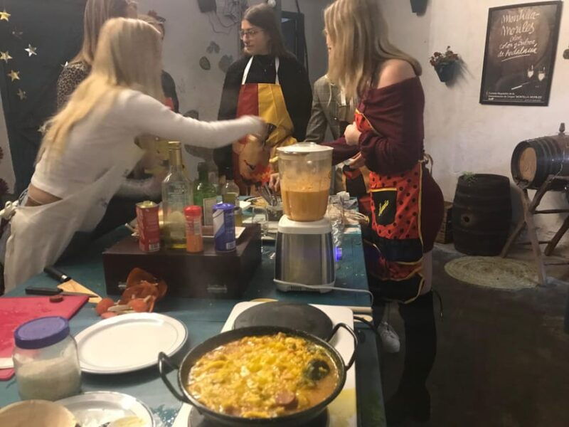 local-cooking-class-in-cordoba-hands-on-salmorejo