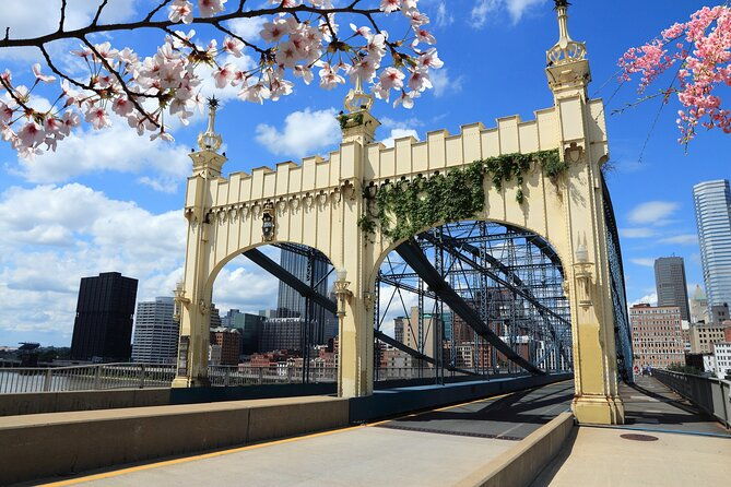 love-in-the-city-pittsburghs-enchanting-romantic-walk