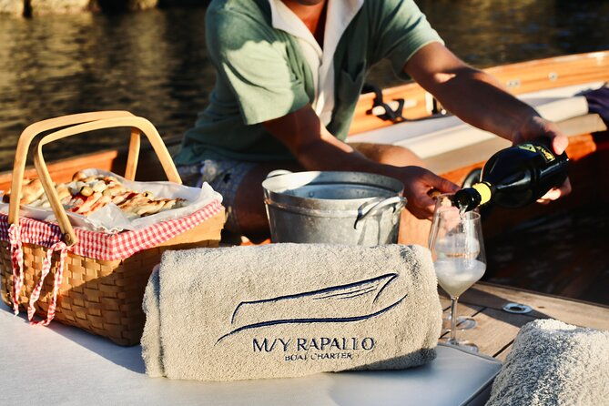 luxury-sunset-cruise-with-aperitif