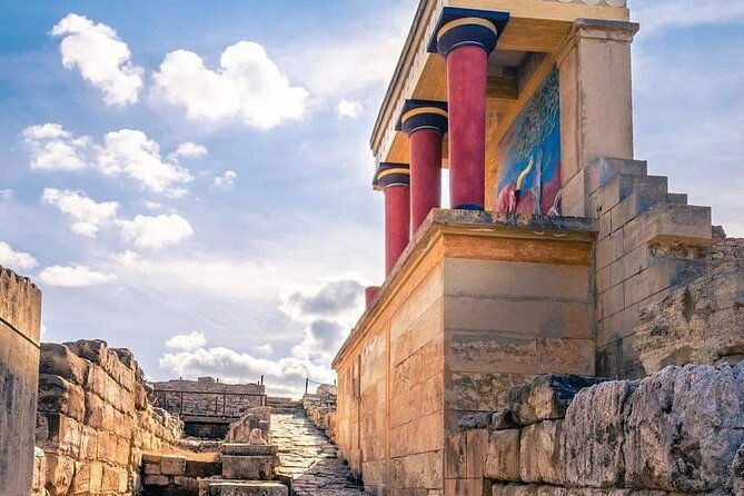 luxury-tour-from-elounda-knossos-palace-museum-with-wineries