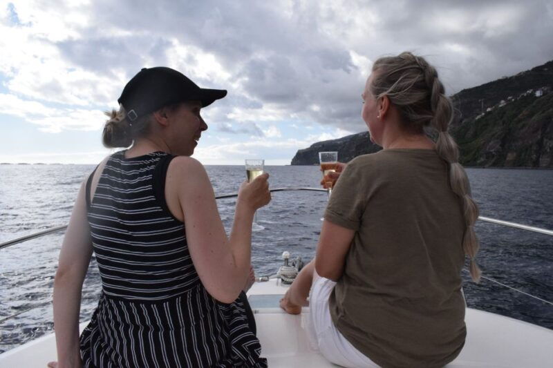 madeira-private-sunset-yacht-cruise-with-snorkeling-wine