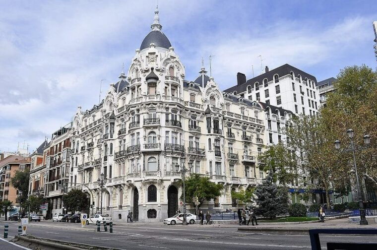 madrid-private-half-day-trip-to-avila-with-local-guide