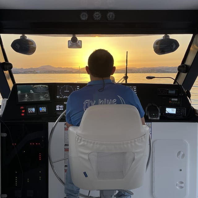 malaga-sunset-catamaran-trip