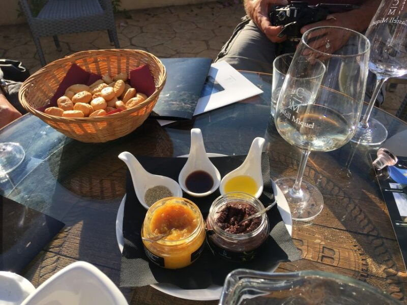 mallorca-dinner-experience-with-the-famous-paella-man
