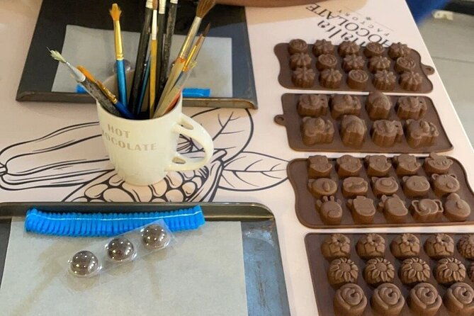 malta-chocolate-factory-gin-and-truffle-making-experience