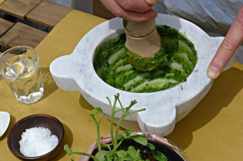 manarola-authentic-pesto-making-class-at-cinque-terre