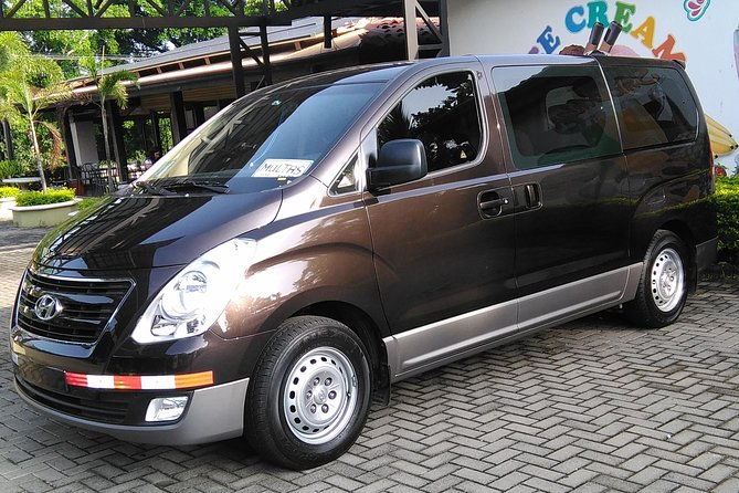manuel-antonio-quepos-one-way-transfer-to-sjo-hotels-airport-up-to-5-people
