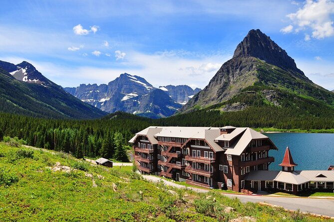 many-glacier-tour-in-glacier-national-park-with-audio-guide