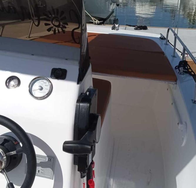 marbella-boat-rental-without-license