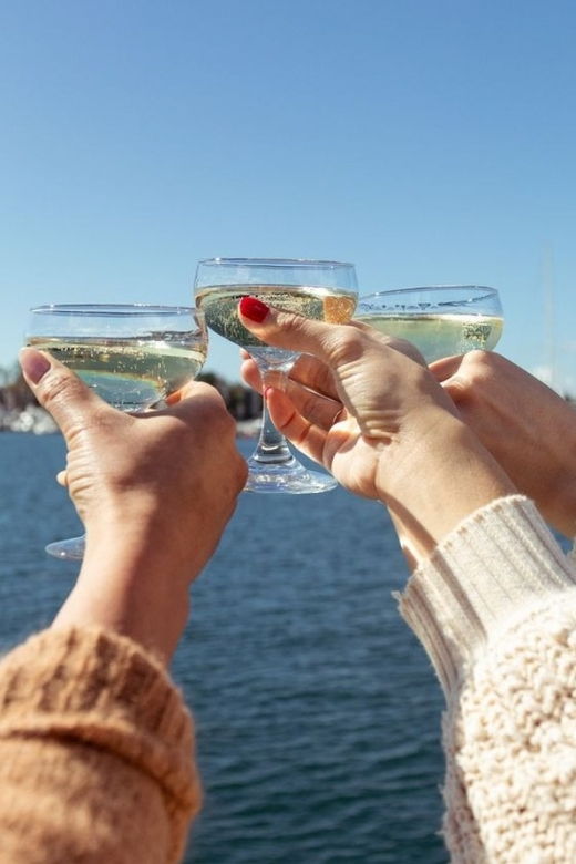marina-del-rey-christmas-day-buffet-brunch-or-dinner-cruise