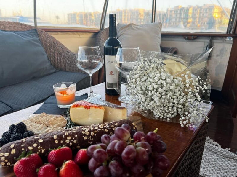 marina-del-rey-luxury-wine-charcuterie-yacht-experience