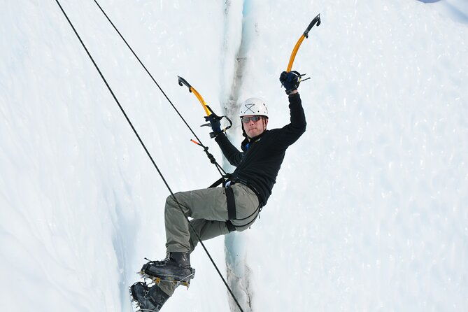 matanuska-glacier-backcountry-ice-climb