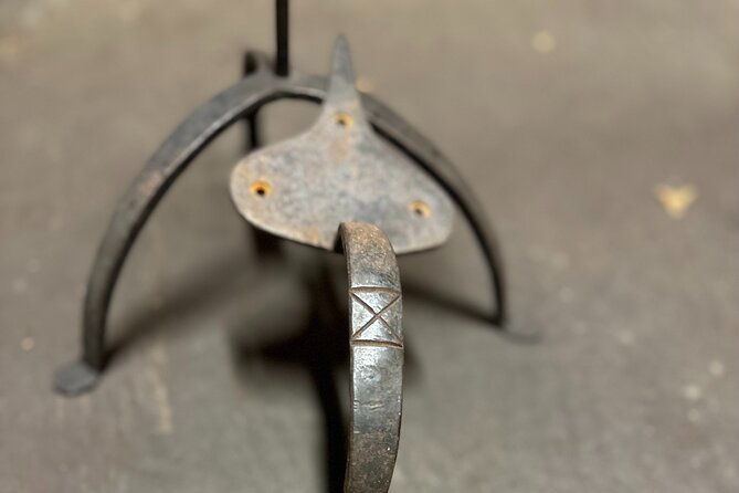 meet-a-working-blacksmith-in-a-colonial-town