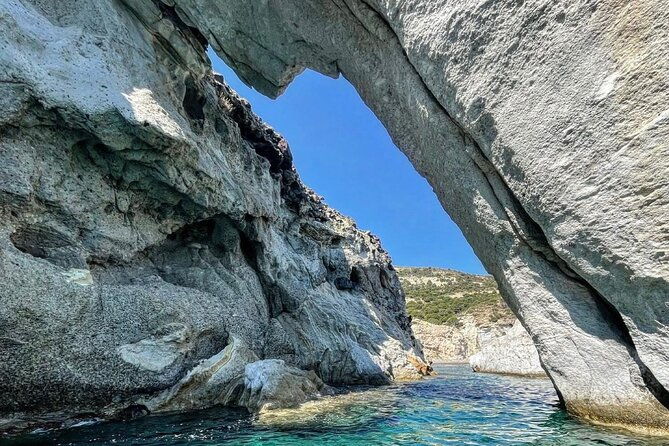 milos-south-side-beaches-cruise-from-agia-kyriaki