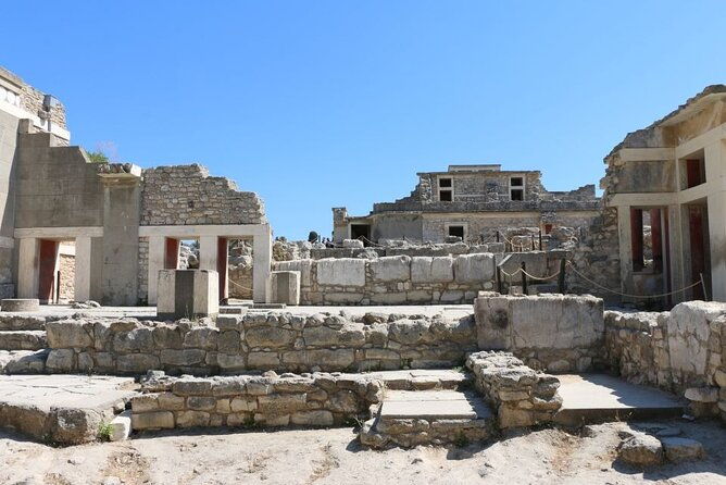 minoan-life-knossos-palace-olive-grove-farm-lunch-at-archanes