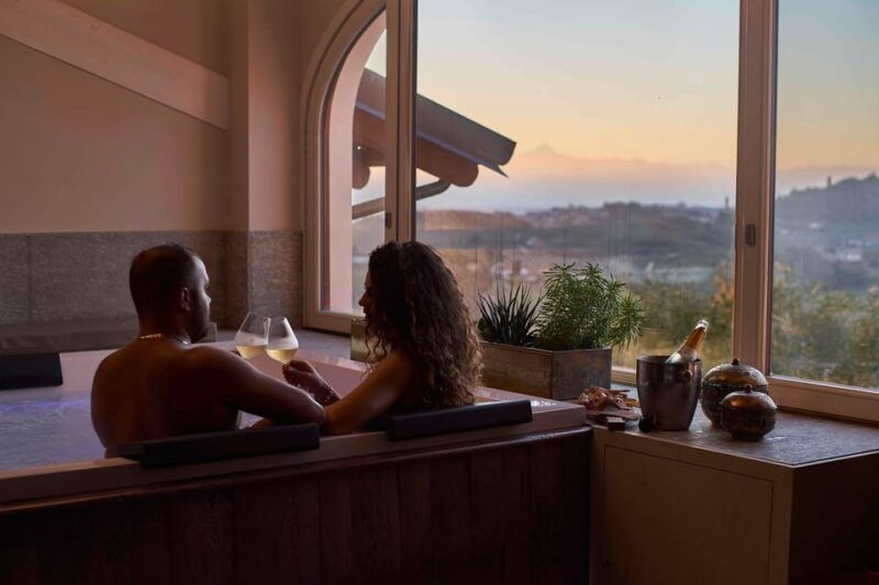 monforte-dalba-jacuzzi-ritual-with-wine-tasting