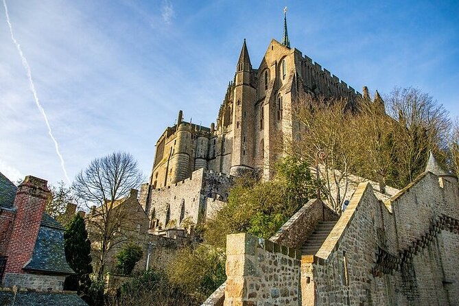 mont-saint-michel-group-tour-a-shared-historical-journey