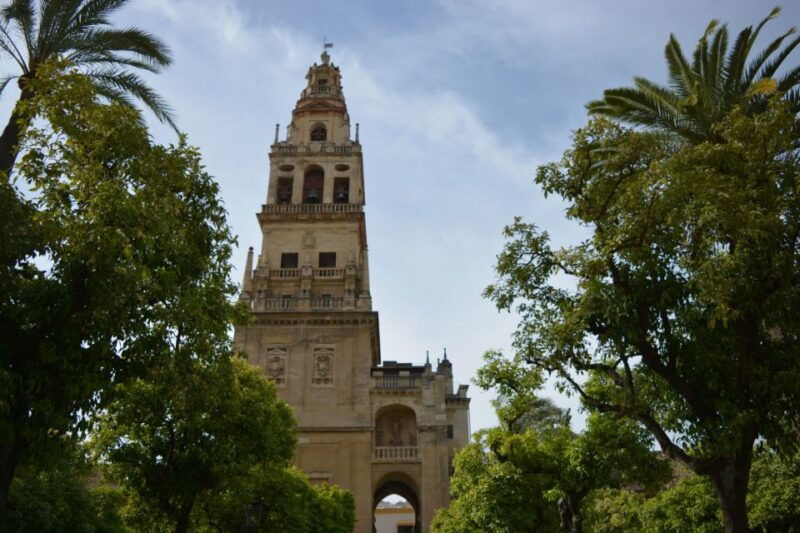 mosque-cathedral-small-group-guided-tour