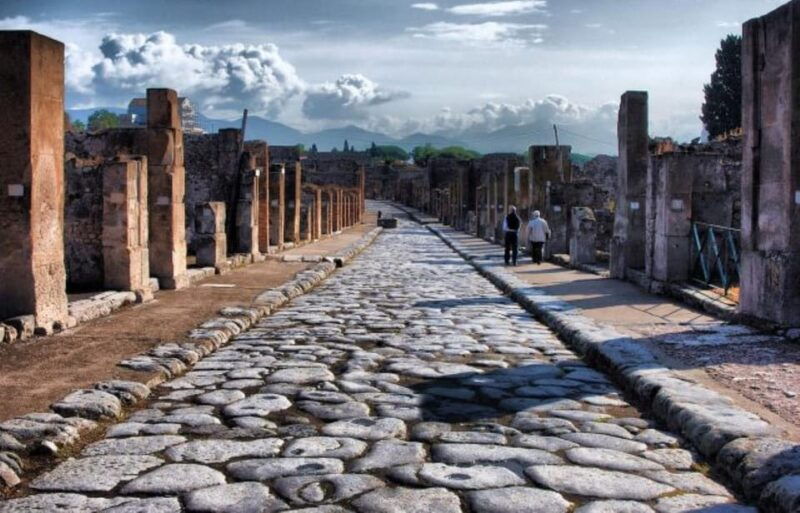 naples-amalfi-coast-sorrento-and-pompeii-day-trip