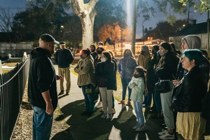 new-orleans-cemetery-bus-tour-at-dark-with-exclusive-access