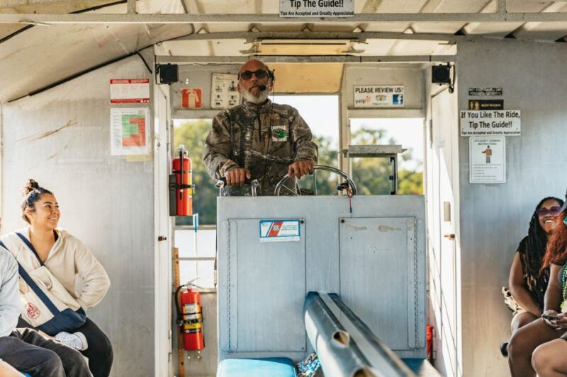 new-orleans-guided-swamp-cruise-by-tour-boat