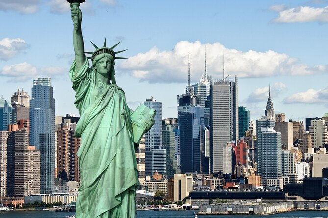 new-york-airport-jfk-round-trip-private-transfer-by-luxury-suv