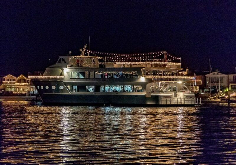 newport-beach-christmas-eve-buffet-brunch-or-dinner-cruise