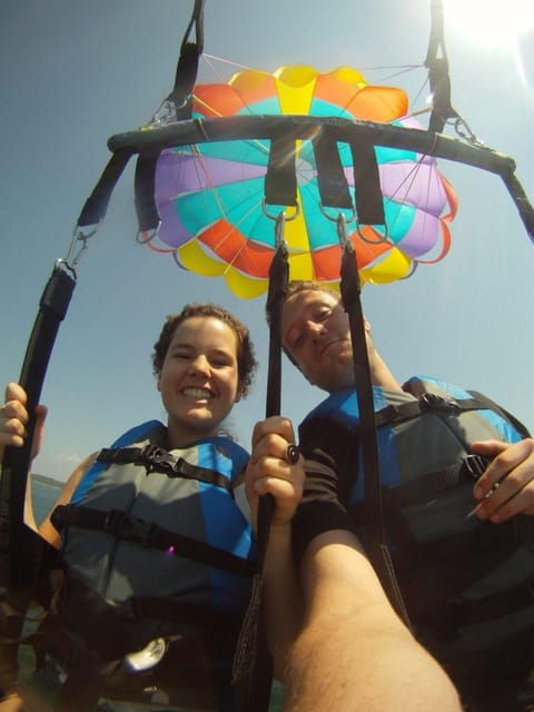 newport-island-style-parasail-experience