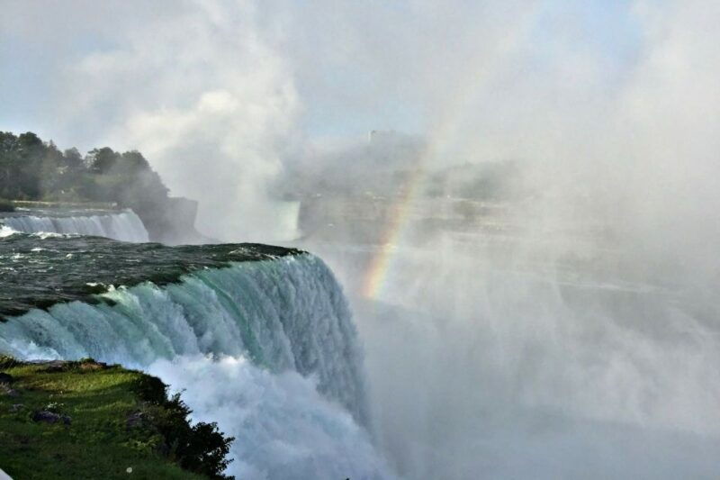 niagara-falls-new-york-state-guided-falls-walking-tour