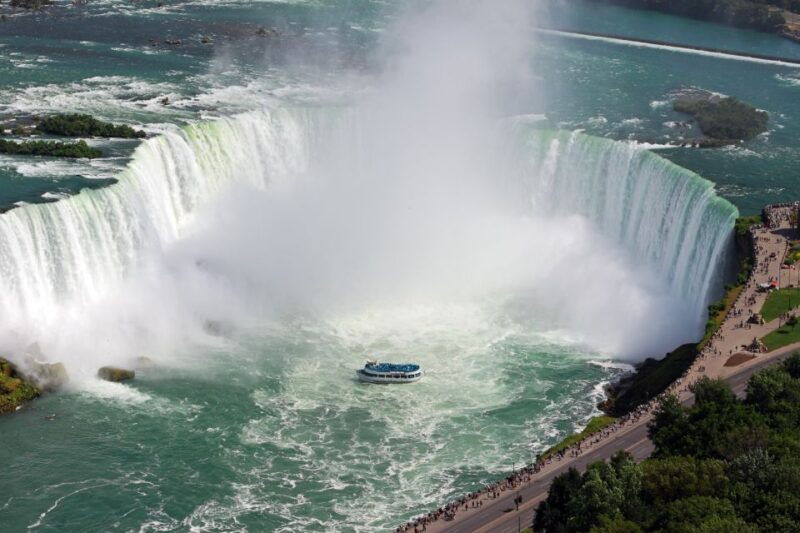 niagara-falls-usa-day-and-night-tour-with-light-show