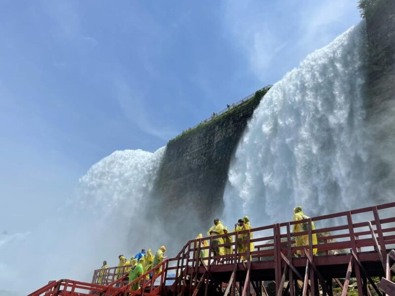 niagara-falls-usa-full-day-tour-with-fireworks-2