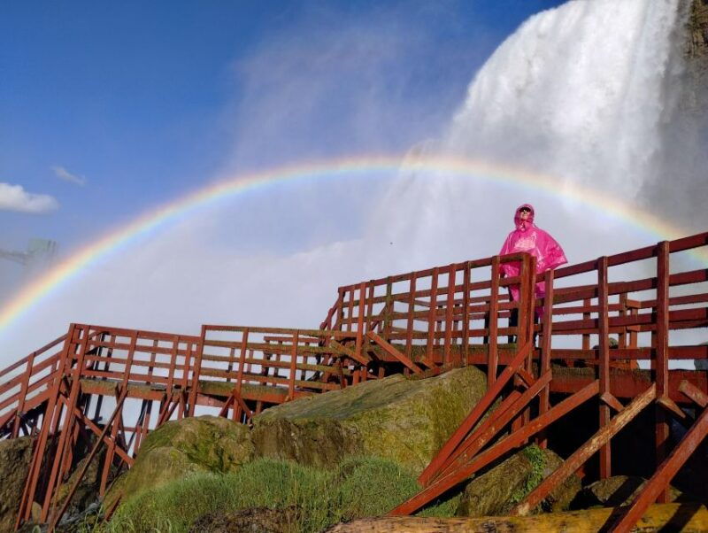 niagra-falls-usa-side-boat-cave-and-trolley-guided-tour