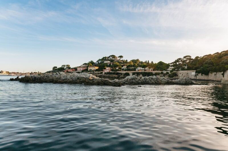 nice-private-sunset-tour-on-solar-powered-boat