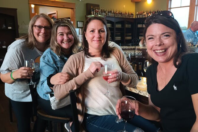 non-bus-traverse-city-singles-mingle-sunset-wine-distillery-tour