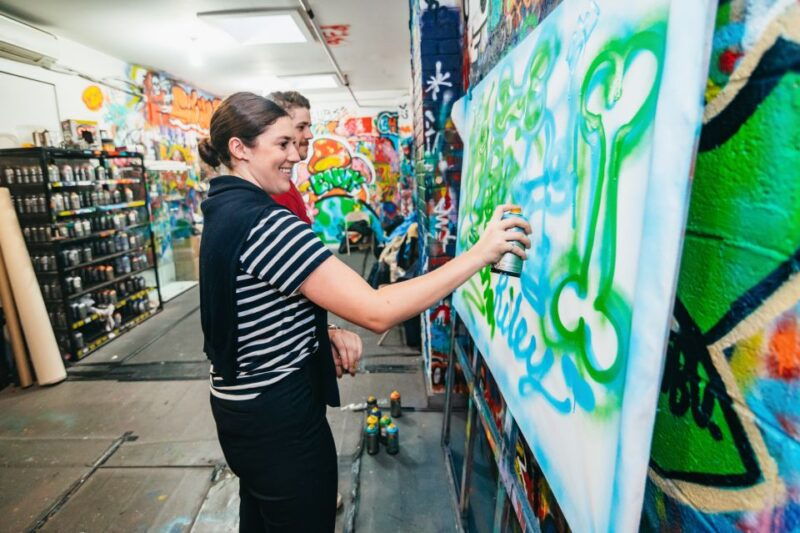 nyc-brooklyn-graffiti-workshop-with-local-artist