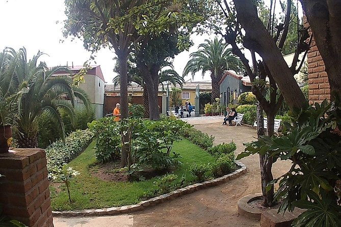 p-neruda-museums-isla-negra-la-sebastiana-lunch-f-valparaiso