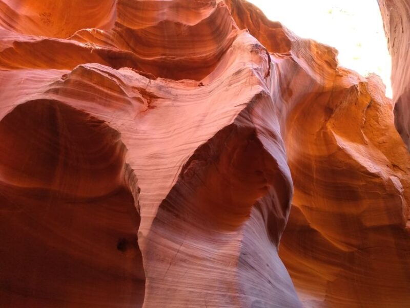 page-lower-antelope-canyon-entry-and-navajo-guided-tour