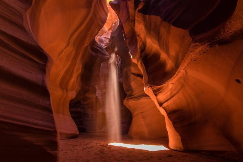 page-lower-antelope-canyon-walking-tour-with-navajo-guide