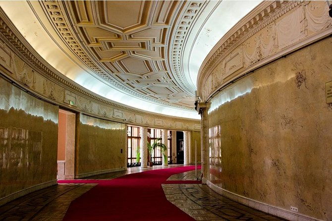 palace-of-culture-science-polin-museum-small-group-inc-pick-up