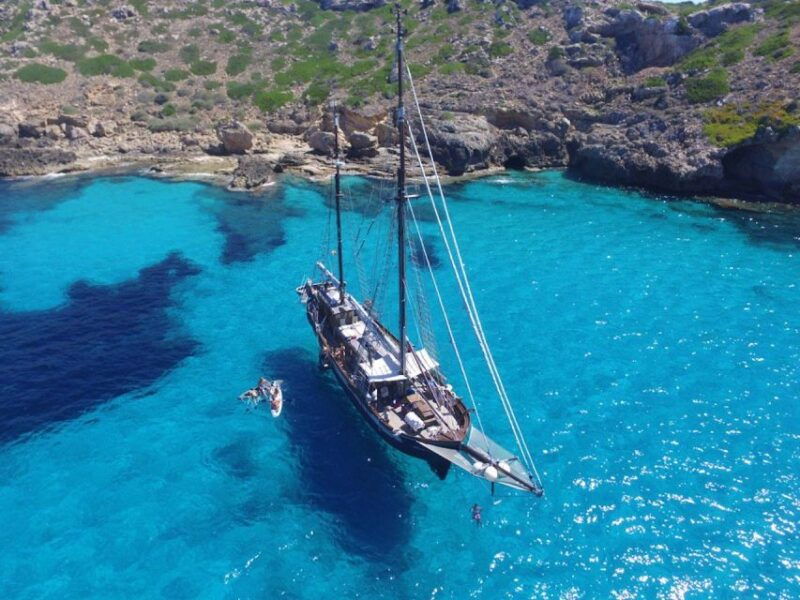 palma-de-mallorca-wooden-sailboat-cruise-with-barbecue-meal