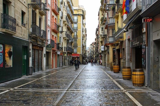 pamplona-city-tour-from-san-sebastian