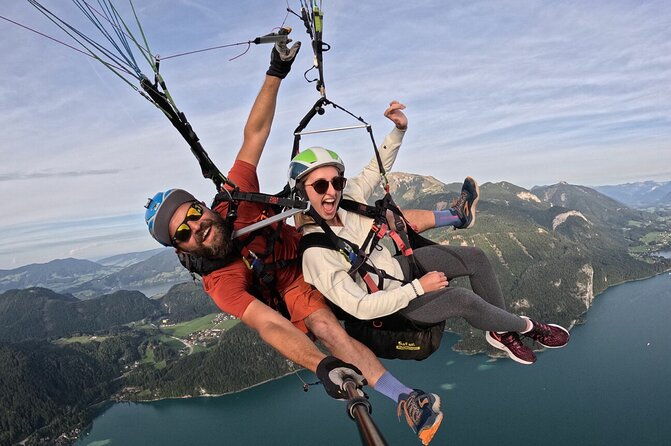 paragliding-tandem-flight-in-st-gilgen-on-lake-wolfgang