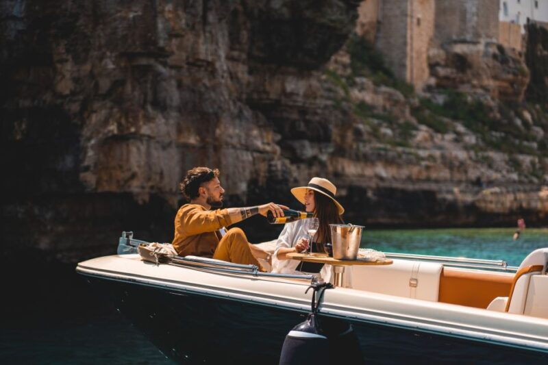 polignano-a-mare-private-cruise-with-champagne
