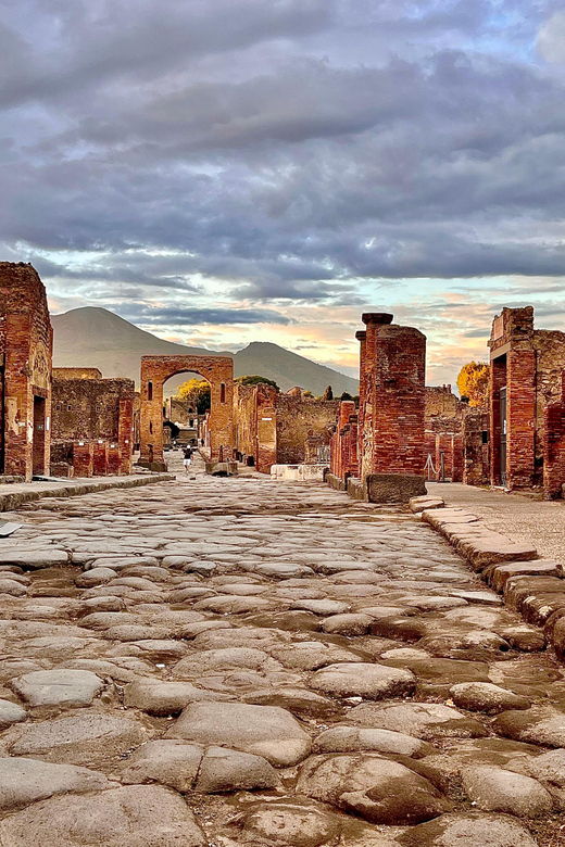 pompeii-sunset-tour-a-visit-away-from-the-crowds