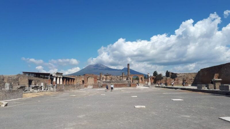 pompeii-sunset-tour-for-small-group